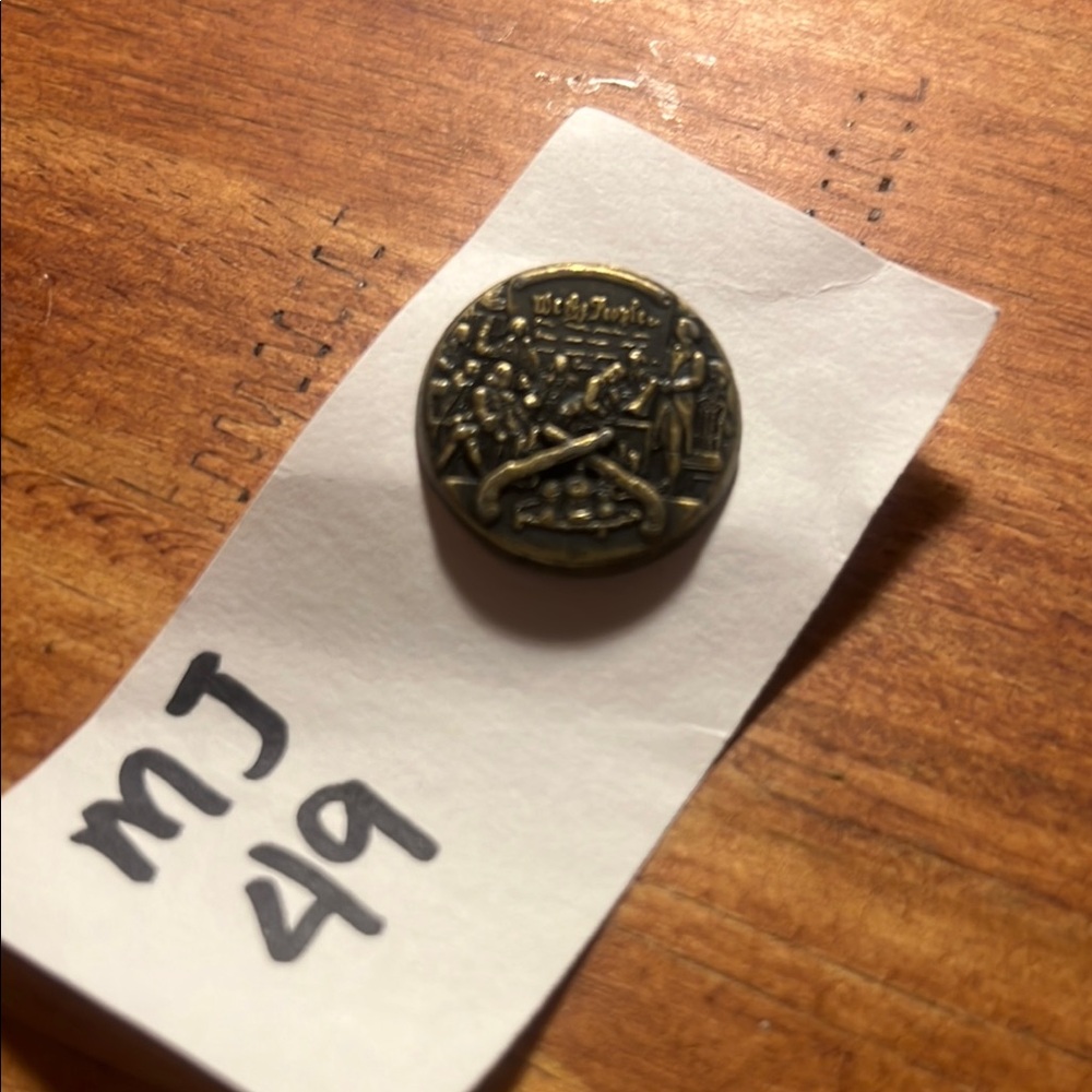 Vintage Gold Button - Picture 6 of 7